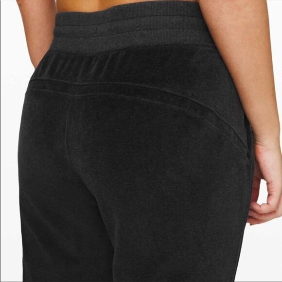 Lululemon Warm Down Jogger Velour Heathered Black 6‎ - Picture 3 of 8